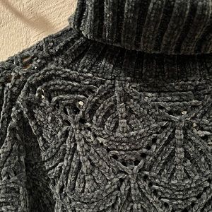 Dark Green Chenille Cropped Chunky Sweater